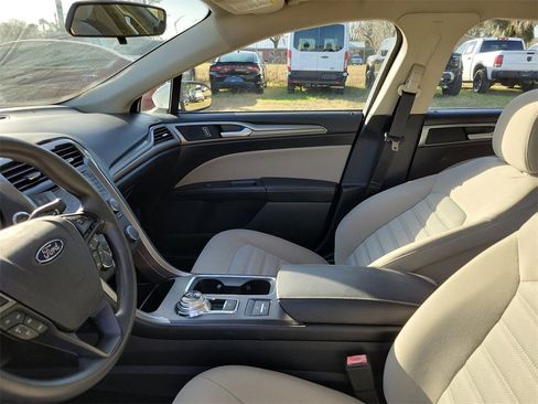 Used 2018 Ford Fusion S image 13