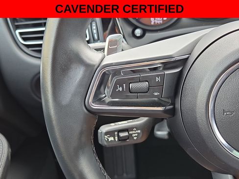 Used 2025 Porsche Macan AWD/4WD image 21