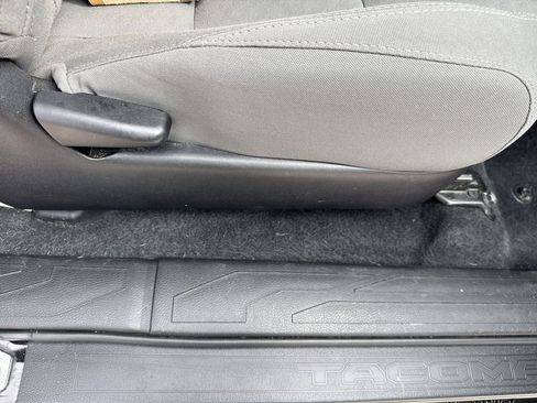 Used 2021 Toyota Tacoma SR w/ SR Convenience Package RWD image 45