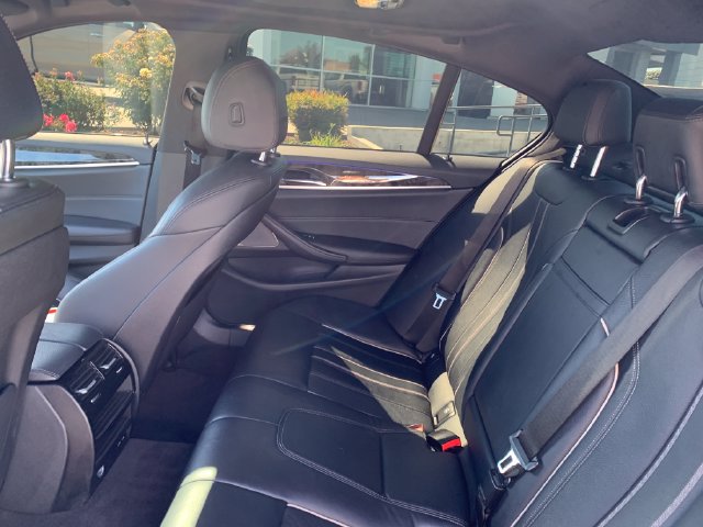 Used 2023 BMW 540i w/ M Sport Package RWD image 27
