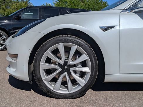 Used 2019 Tesla Model 3 Long Range AWD/4WD image 11
