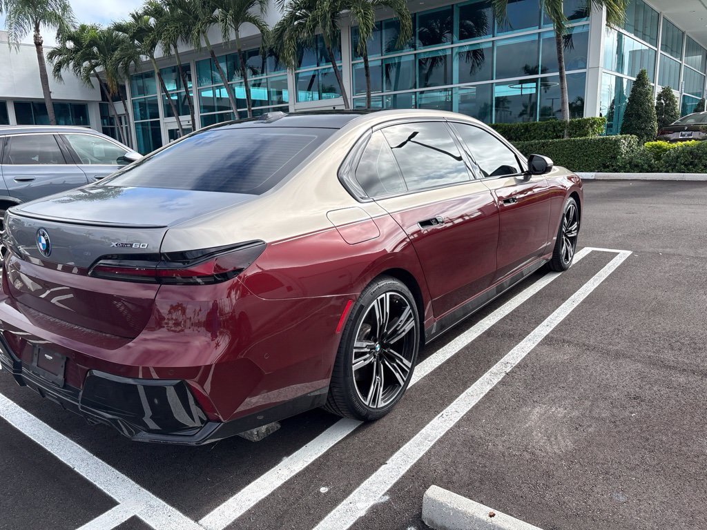 Certified 2023 BMW i7 xDrive60 AWD/4WD image 8