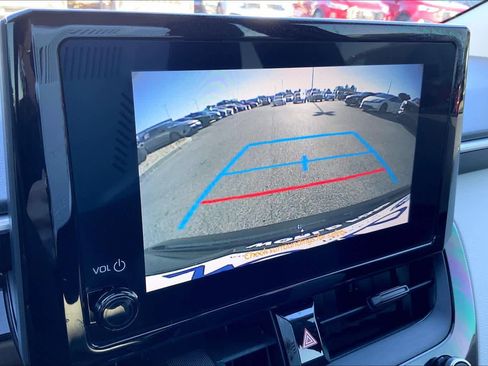 Used 2024 Toyota Corolla LE w/ LE Convenience Package image 26