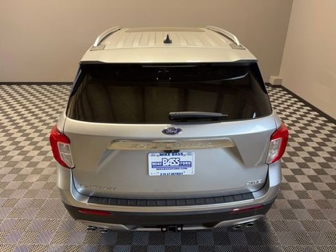 Used 2023 Ford Explorer Platinum w/ Technology Package AWD/4WD image 11