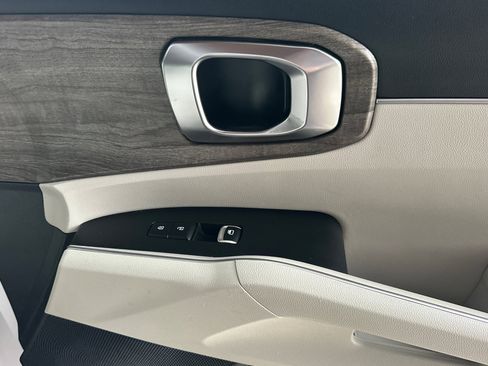 Used 2022 Kia Sorento EX w/ Panoramic Sunroof Package image 23