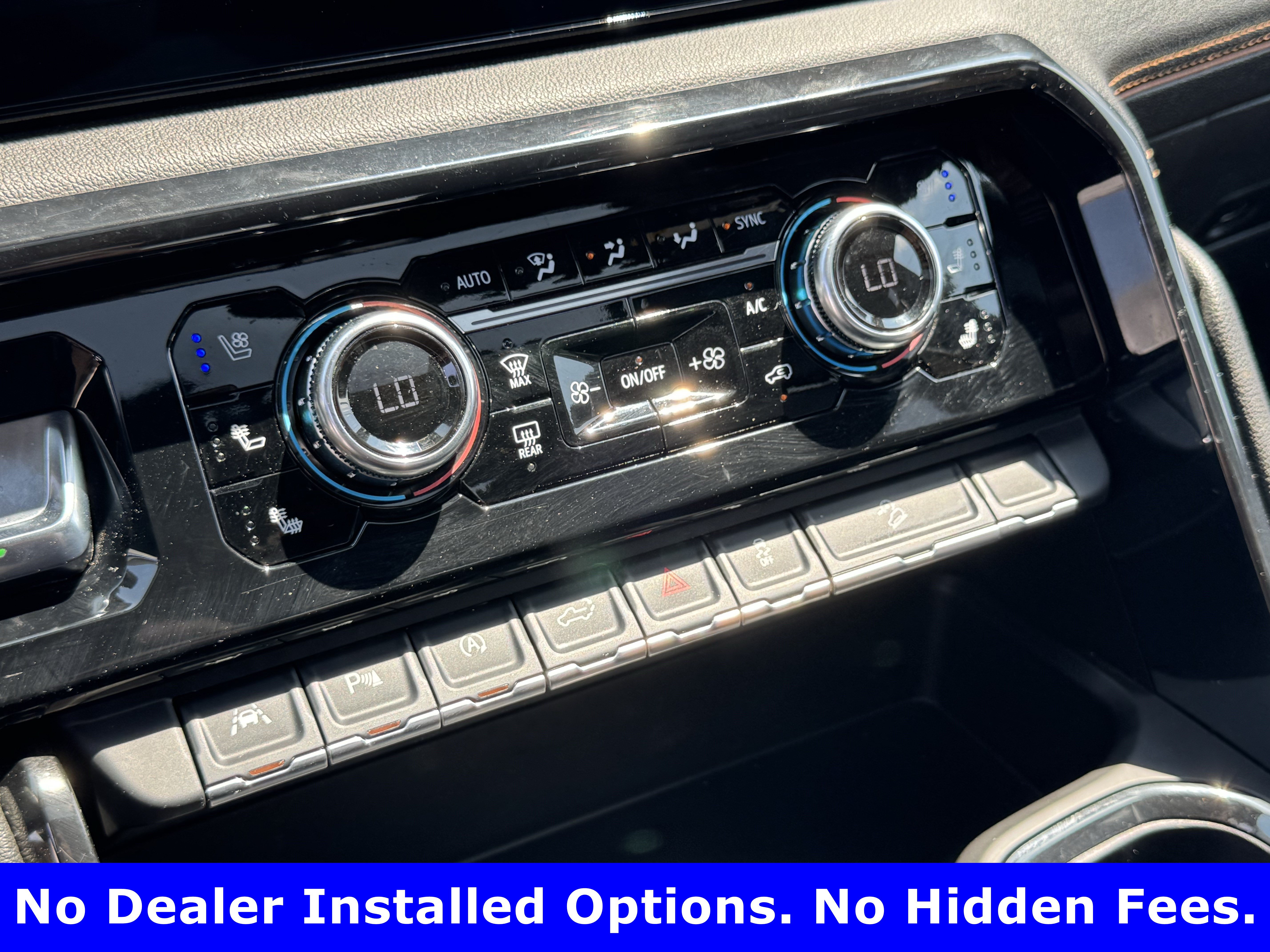 Used 2025 GMC Sierra 1500 AT4 w/ AT4 Premium Package AWD/4WD image 18
