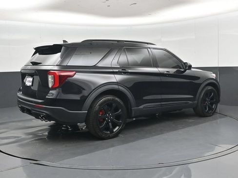 Used 2023 Ford Explorer ST w/ ST Street Pack AWD/4WD image 3