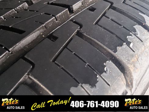 Used 2021 Chrysler Voyager LX image 9