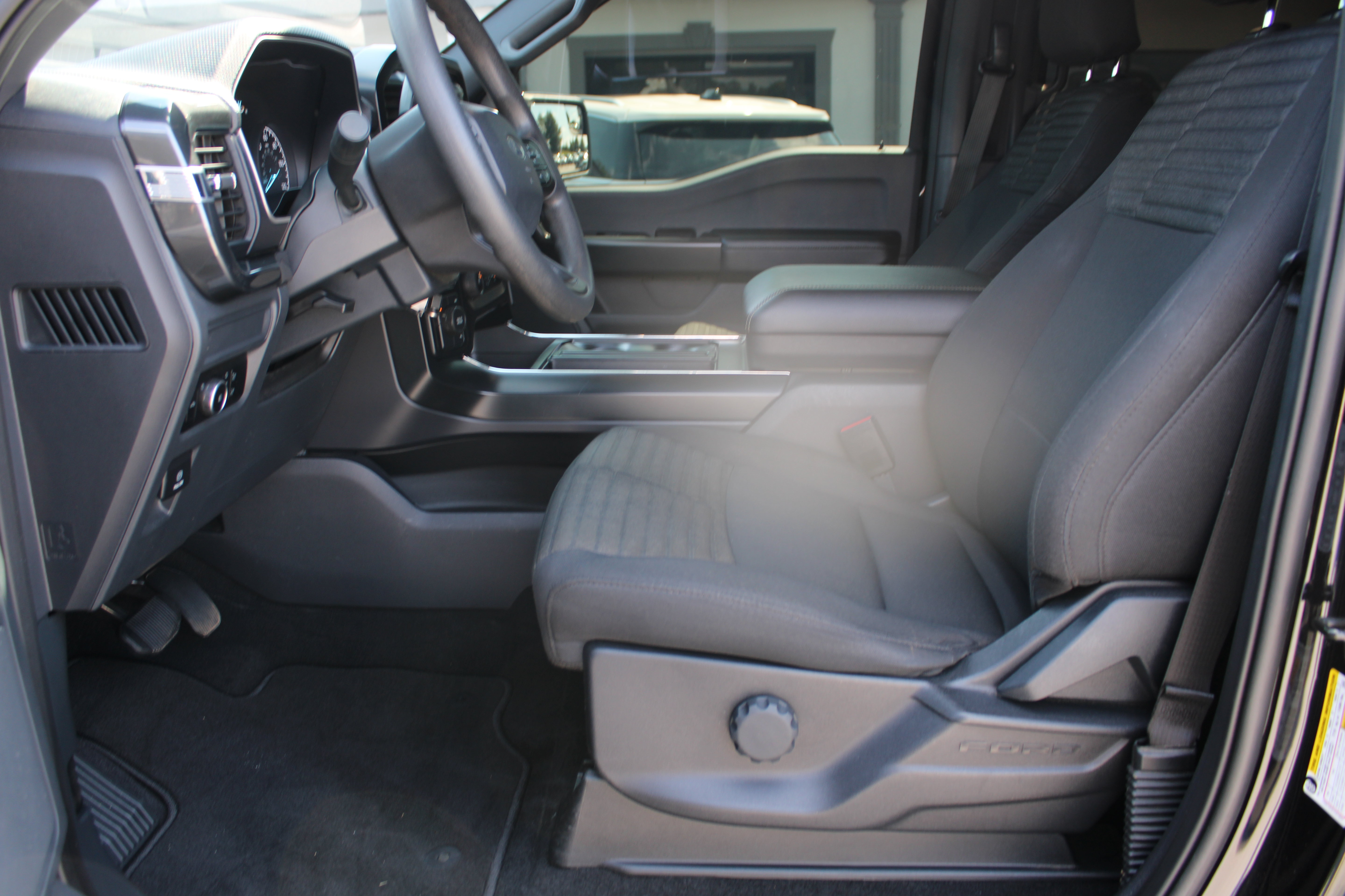 Used 2023 Ford F150 XL w/ STX Appearance Package AWD/4WD image 17