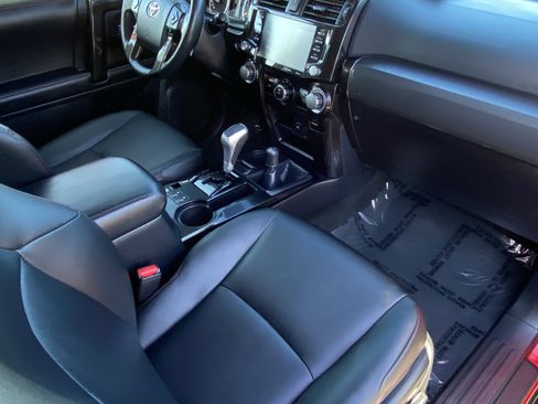 Certified 2024 Toyota 4Runner TRD Off-Road Premium image 10