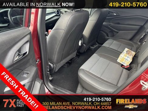 Certified 2024 Chevrolet Trax LT w/ Driver Confidence Package image 30