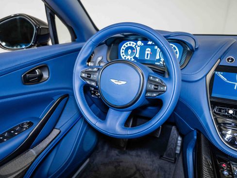 Used 2024 Aston Martin DBX 707 image 25