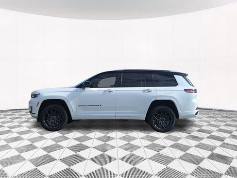 Used 2022 Jeep Grand Cherokee L Summit image 2