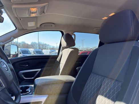 Certified 2024 Nissan Titan SV w/ SV Convenience Package image 28