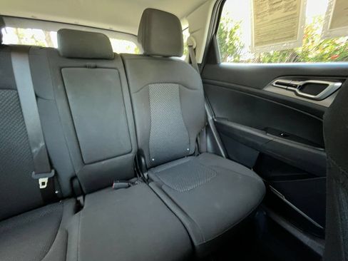 Used 2026 Kia Sportage LX FWD image 37