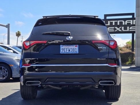 Used 2023 Acura MDX SH-AWD w/ Advance Package image 5