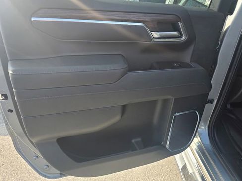 New 2026 GMC Sierra 1500 SLT image 11