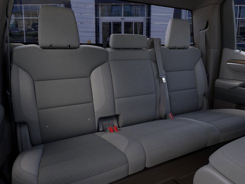 Used 2025 GMC Sierra 1500 SLE image 17