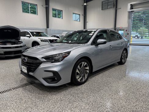 Used 2024 Subaru Legacy Limited AWD/4WD image 1