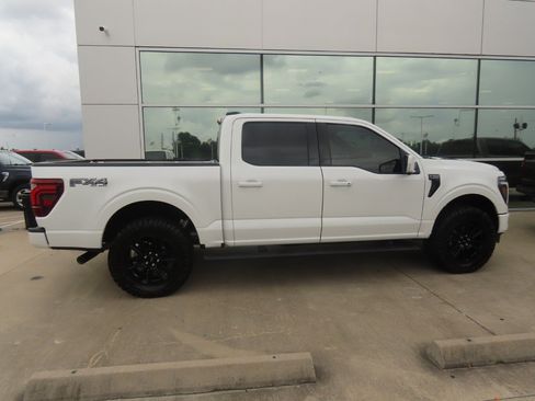 Used 2025 Ford F150 Platinum w/ FX4 Off-Road Package AWD/4WD image 10