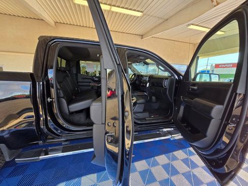 Used 2020 Chevrolet Silverado 1500 LT Trail Boss image 16