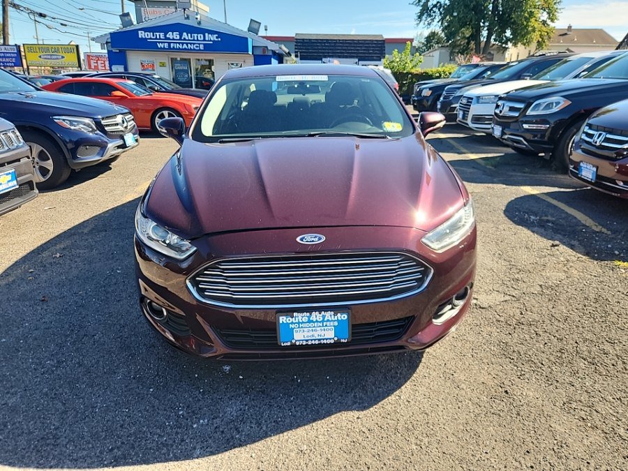 Used 2013 Ford Fusion SE FWD image 2