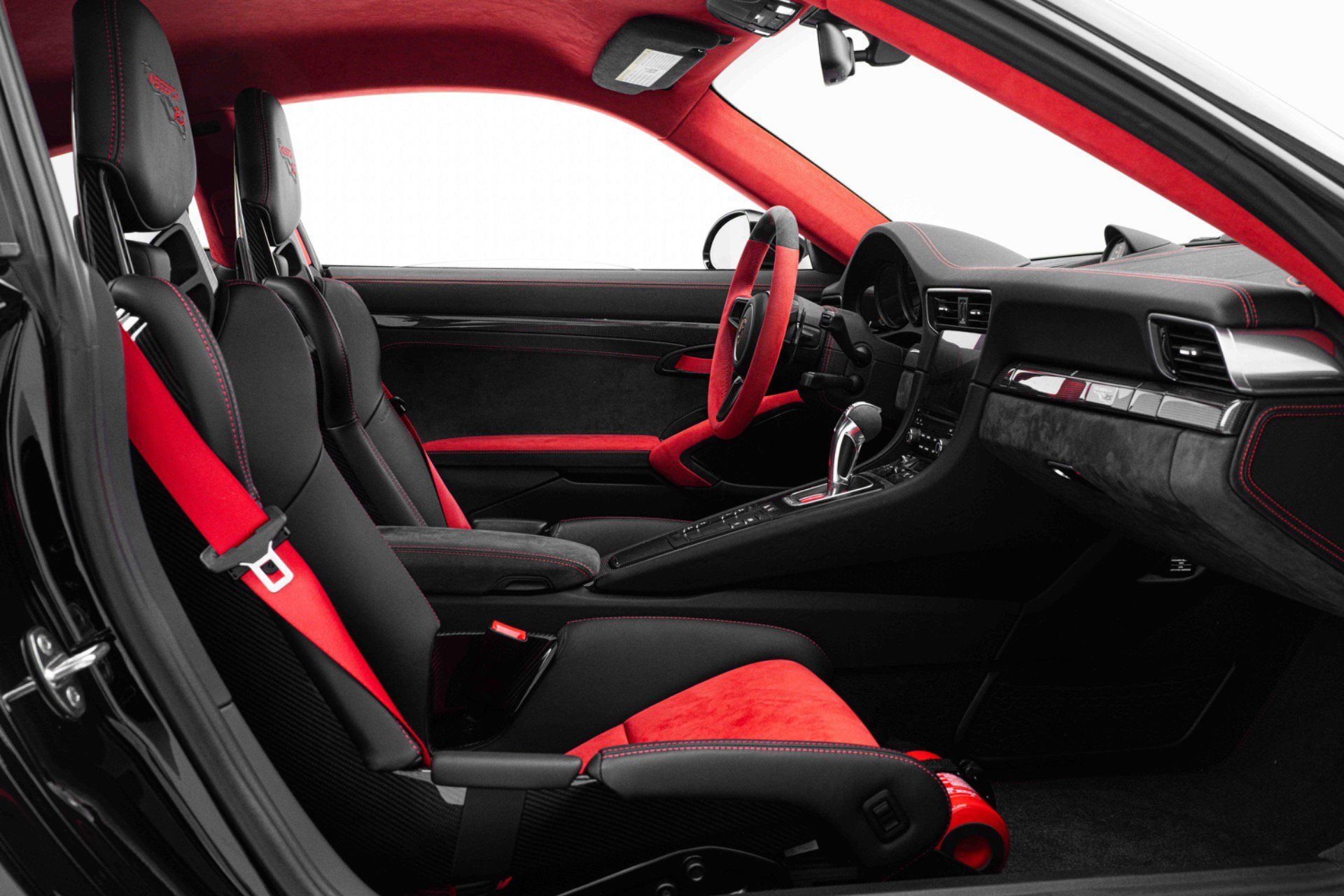 Used 2018 Porsche 911 GT2 RS RWD image 27