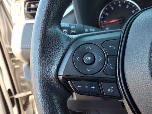 Used 2019 Toyota RAV4 XLE image 34