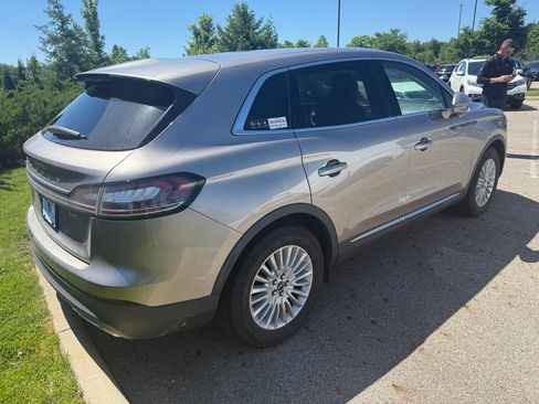 Used 2019 Lincoln Nautilus FWD image 5