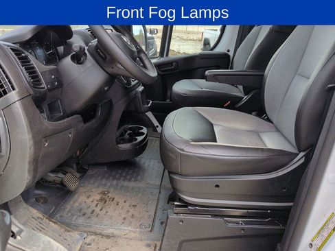 Used 2025 RAM ProMaster 2500 w/ Convenience Group FWD image 9