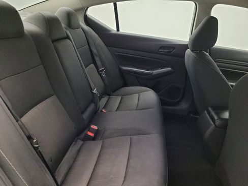 Used 2024 Nissan Altima 2.5 S FWD image 19