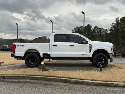 Used 2024 Ford F250 XLT w/ FX4 Off-Road Package image 8