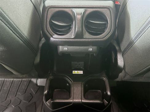 Used 2023 Jeep Gladiator Rubicon image 22