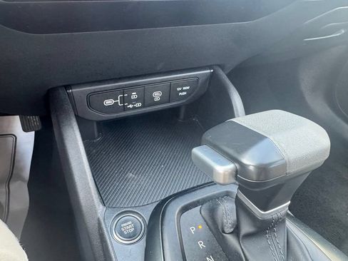 Used 2025 Kia K4 FWD image 22