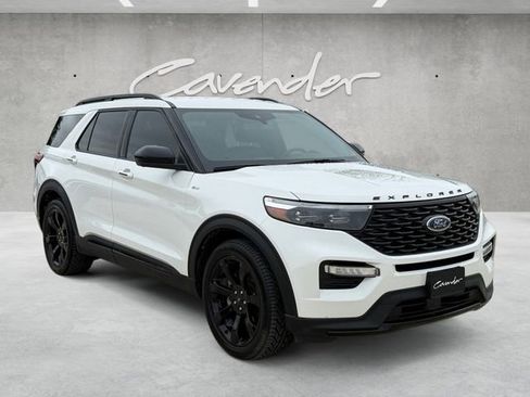 Used 2023 Ford Explorer ST-Line w/ Class IV Trailer Tow Package RWD image 2