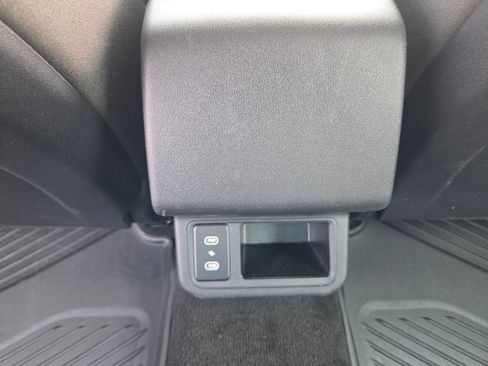 Used 2025 Kia K4 FWD image 8