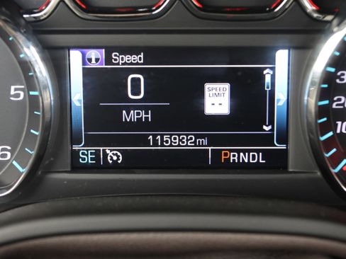 Used 2018 GMC Yukon SLT w/ Open Road Package image 21