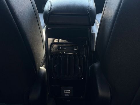 Used 2025 Jeep Compass Limited AWD/4WD image 29