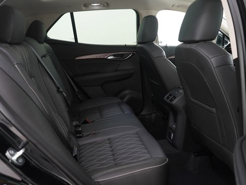 Used 2021 Buick Envision Avenir w/ Technology Package II image 12