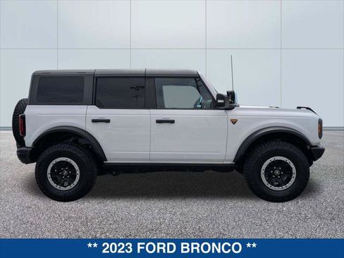 Certified 2023 Ford Bronco Badlands w/ Sasquatch Package AWD/4WD image 6