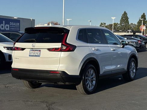 Certified 2025 Honda CR-V EX image 5