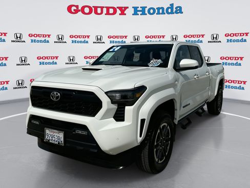 Used 2024 Toyota Tacoma TRD Sport w/ TRD Sport Upgrade Package RWD image 1