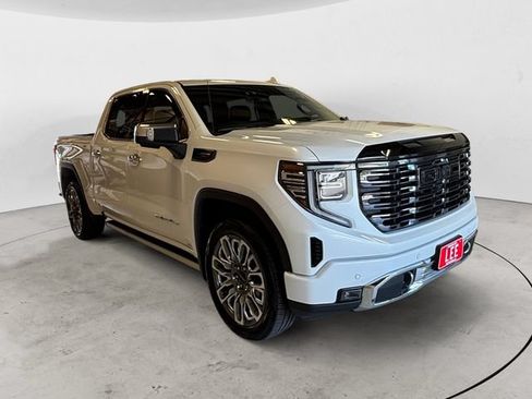 Used 2025 GMC Sierra 1500 Denali Ultimate AWD/4WD image 8