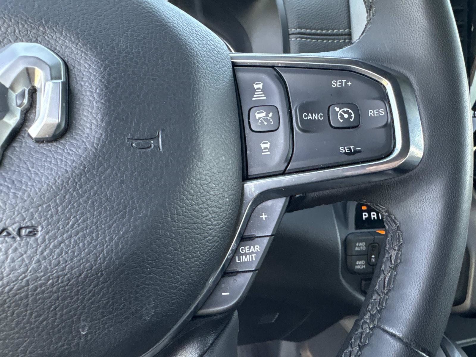 Used 2025 RAM 1500 Laramie AWD/4WD image 30