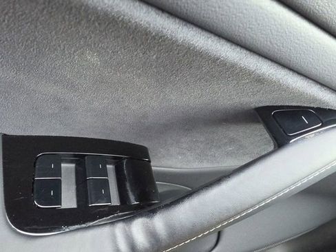 Used 2018 Tesla Model 3 Long Range RWD image 18