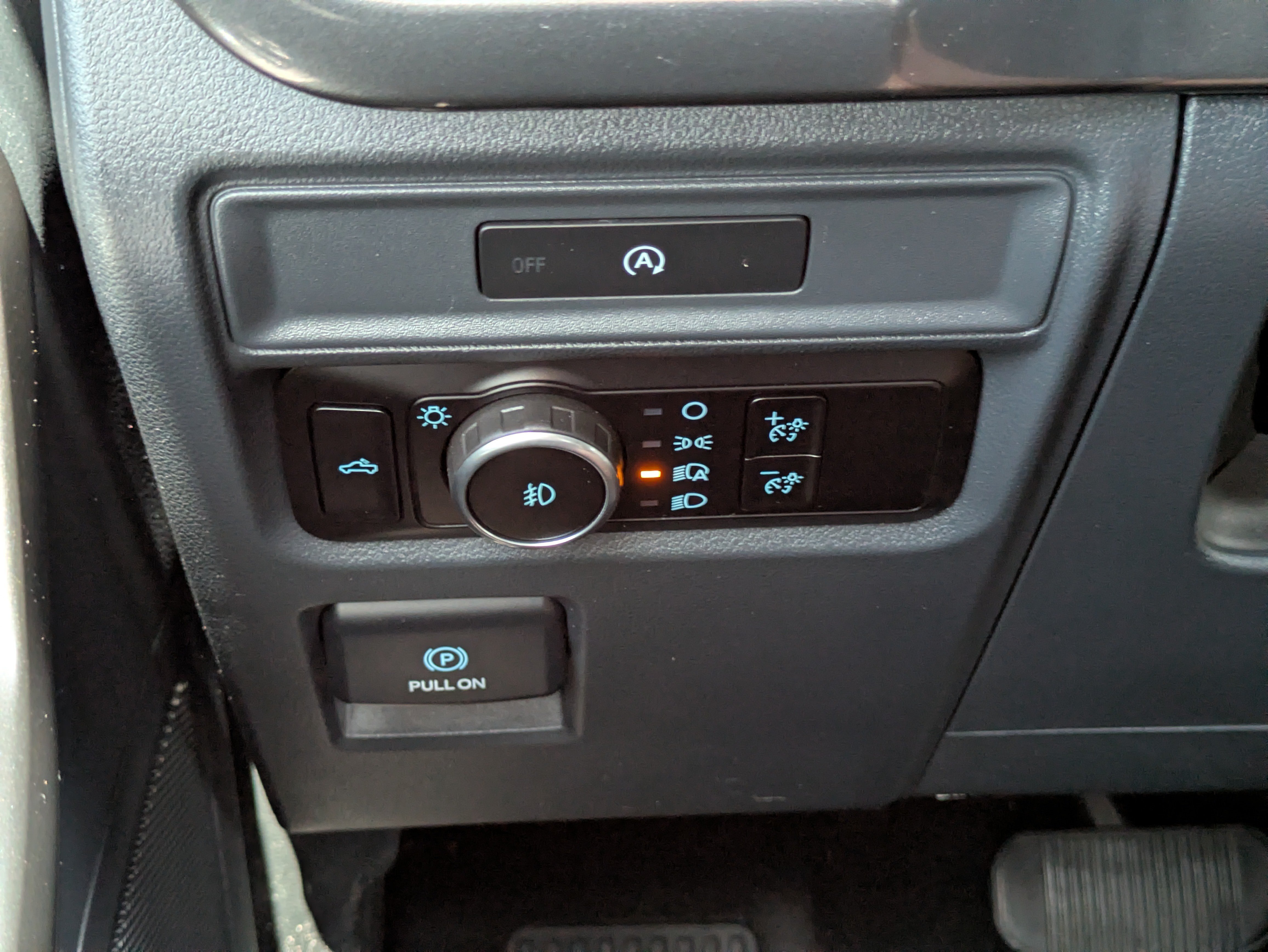 Used 2025 Ford F150 STX w/ STX Black Appearance Package RWD image 32