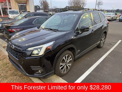 Used 2023 Subaru Forester Limited image 5