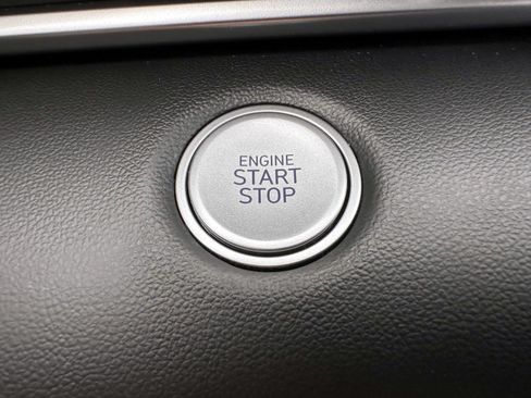Used 2023 Hyundai Elantra SEL w/ Cargo Package FWD image 23