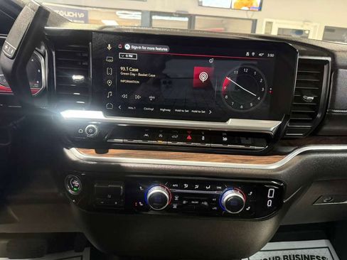 Used 2025 GMC Sierra 1500 SLT image 20