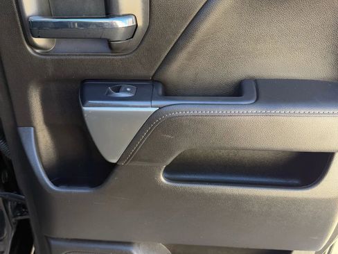 Used 2019 Chevrolet Silverado 1500 LT image 19